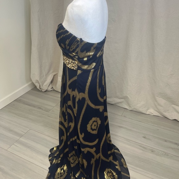 Betsy & Adam Navy Blue & Gold Metallic Strapless Glam Prom Evening Gown Sz 10 - Picture 4 of 8